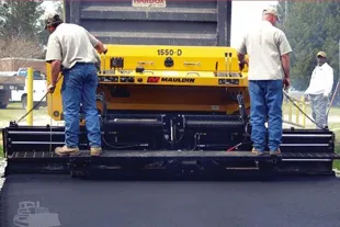 Mauldin Asphalt Pavers